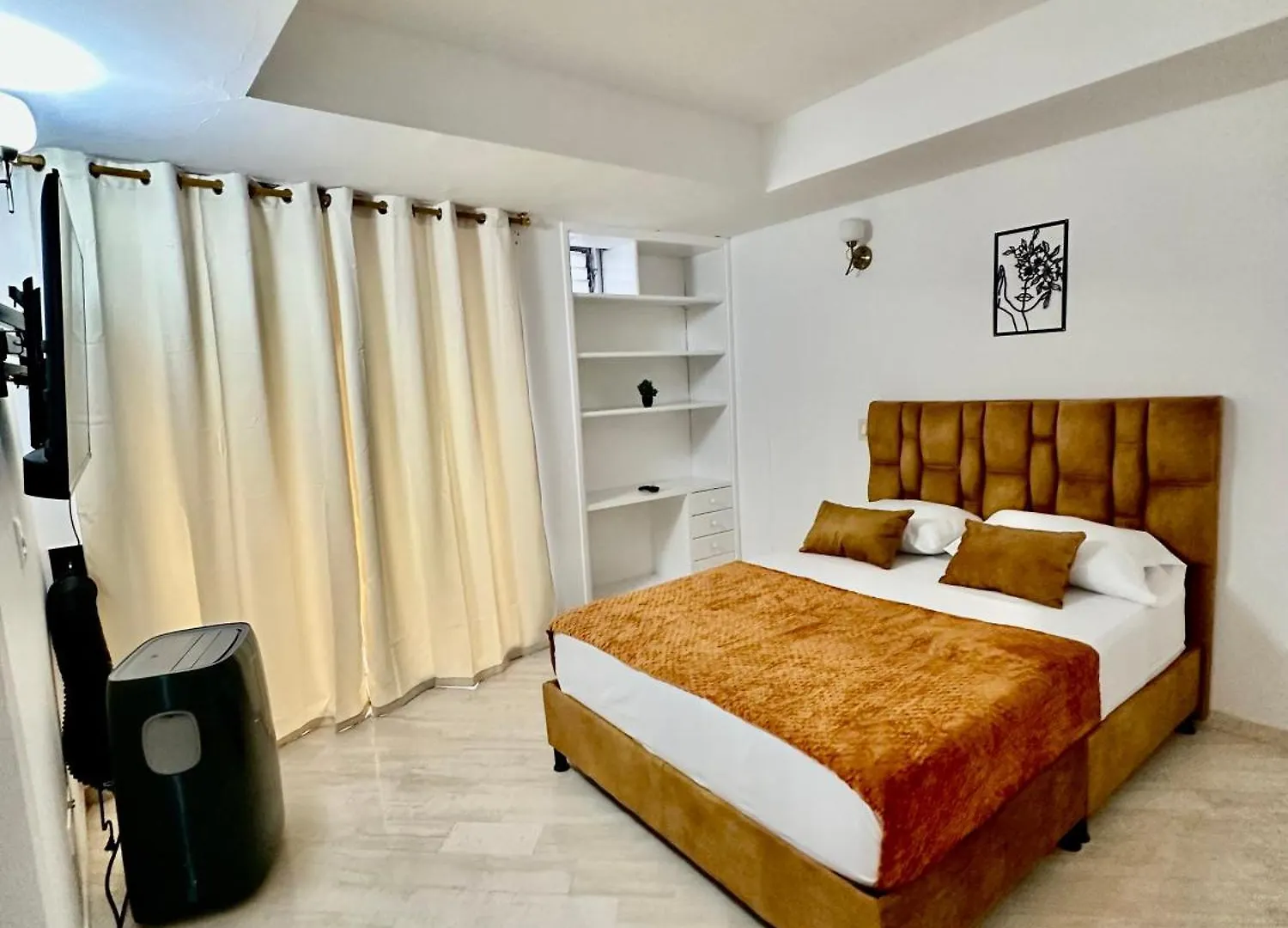 Maljut House & Coffee Otel Cali