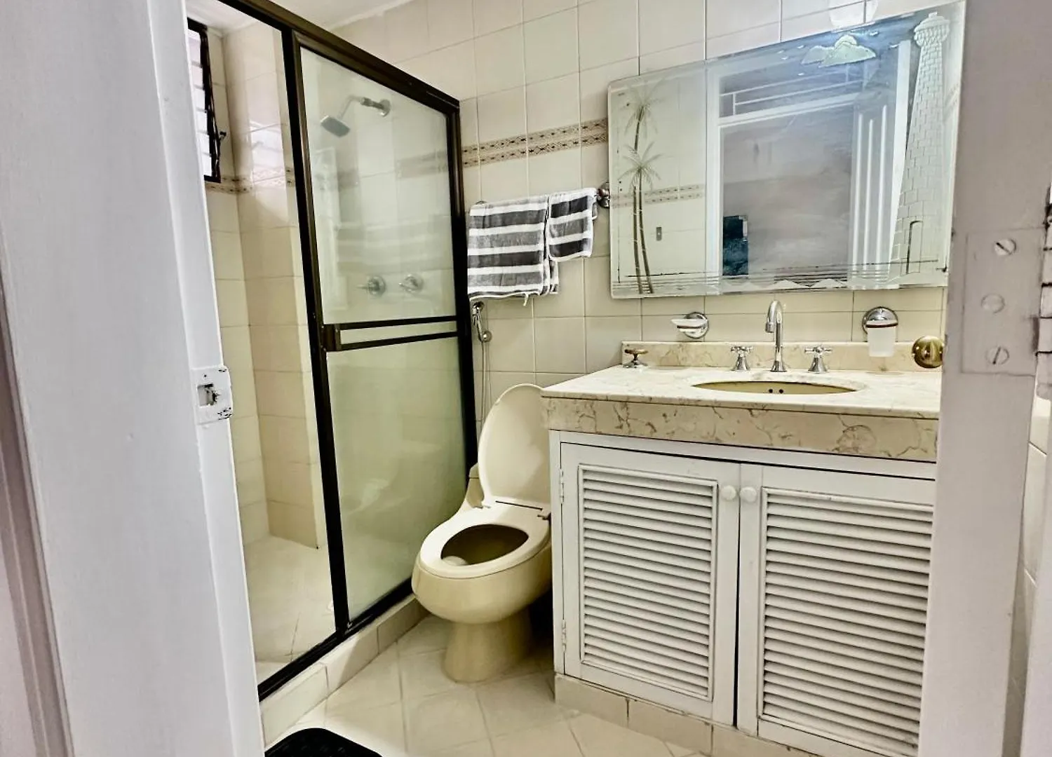 Maljut House & Coffee Otel Cali Kolombiya