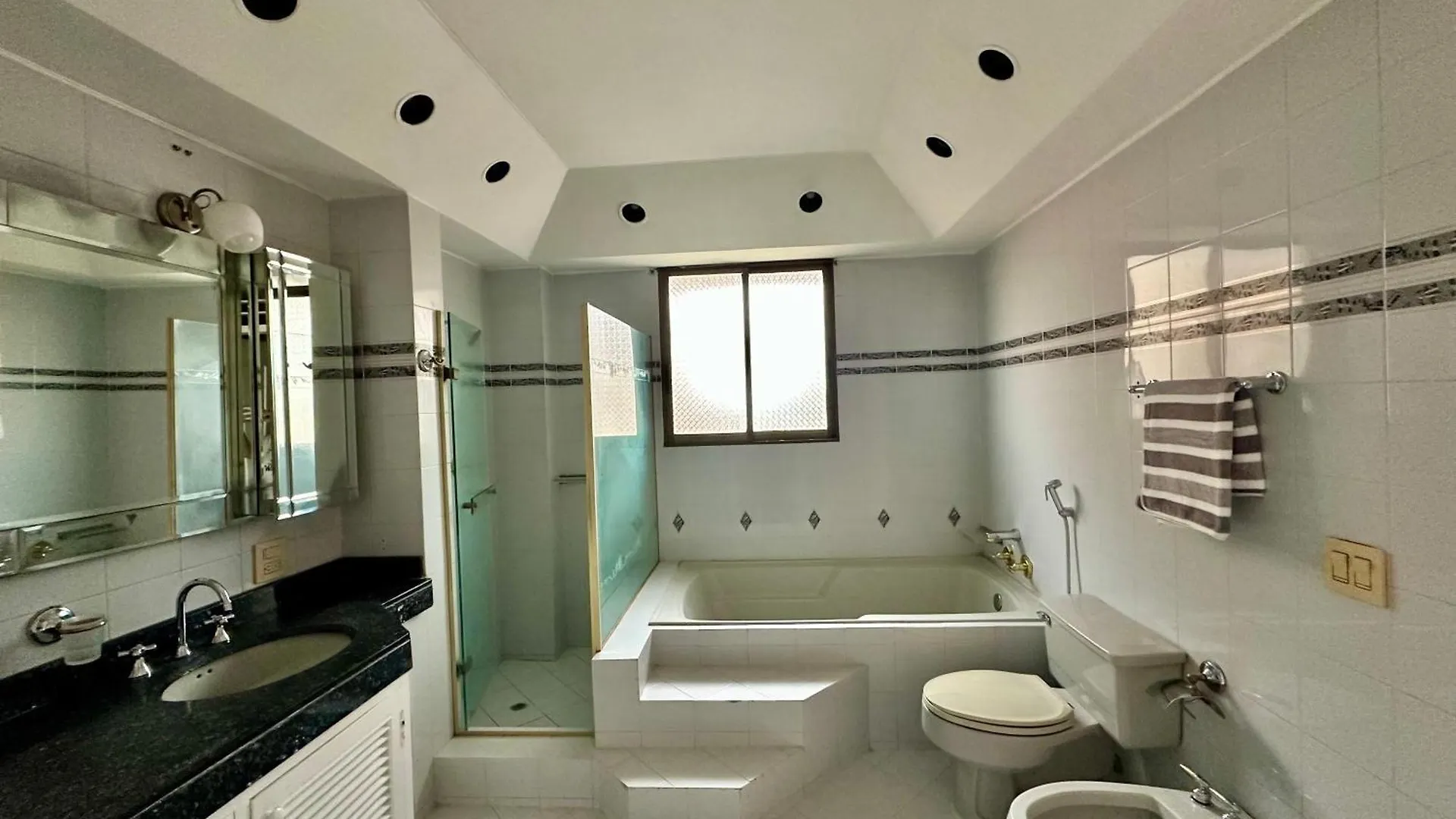 Maljut House & Coffee Otel Cali Kolombiya